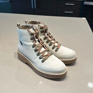 Teva Women's Midform Boot Size 10